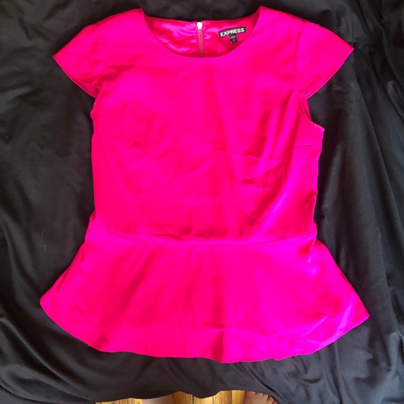 hot pink peplum top